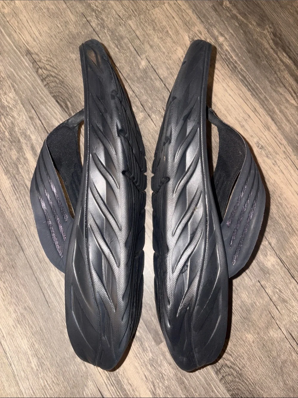 Hoka One One Ora Recovery Flip Mens size 13